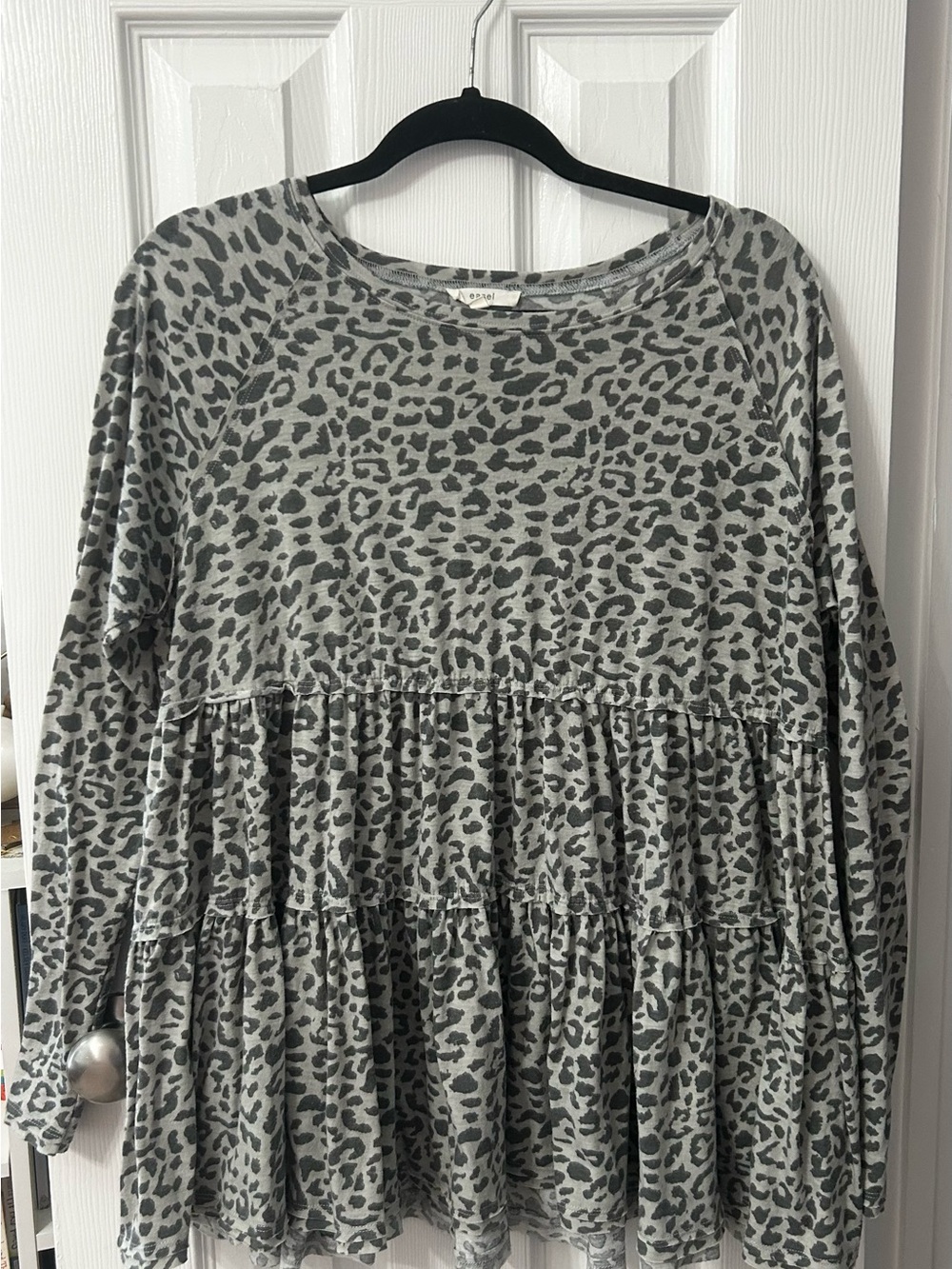 easel Gray and Charcoal Leopard Print Tiered Top